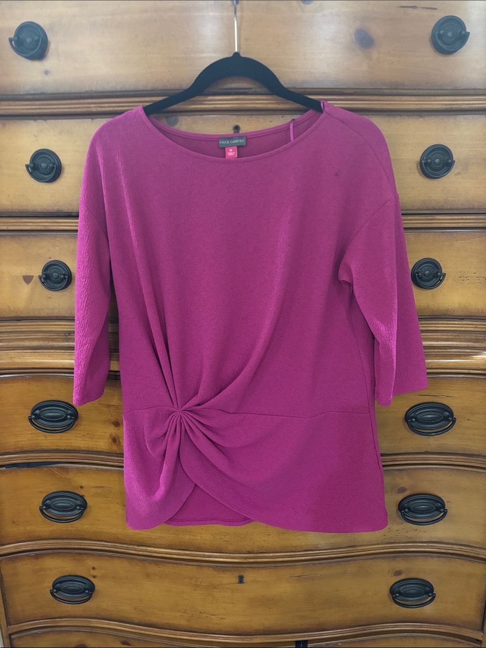 Vince Camuto Magenta Twist-Front Short Sleeve Top